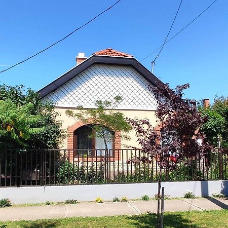 Bundik Vendeghaz Apartment Berettyoujfalu Luaran gambar
