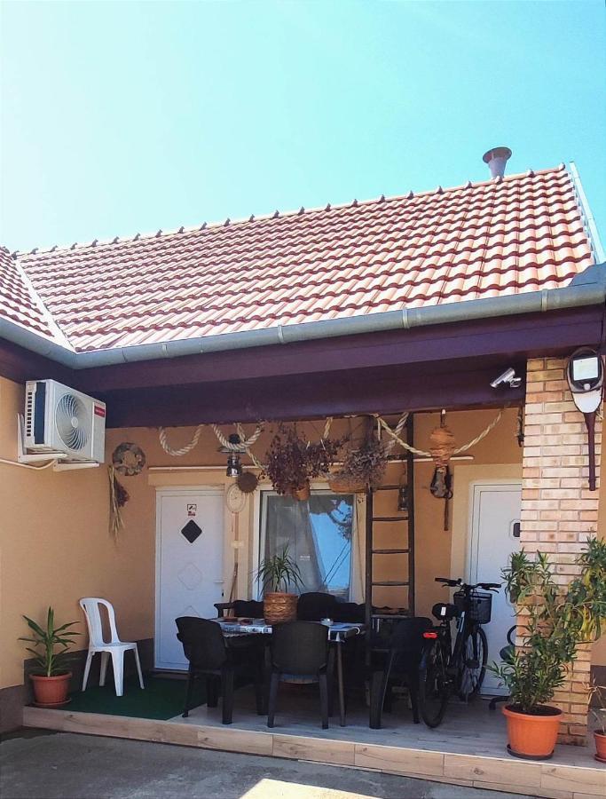 Bundik Vendeghaz Apartment Berettyoujfalu Luaran gambar