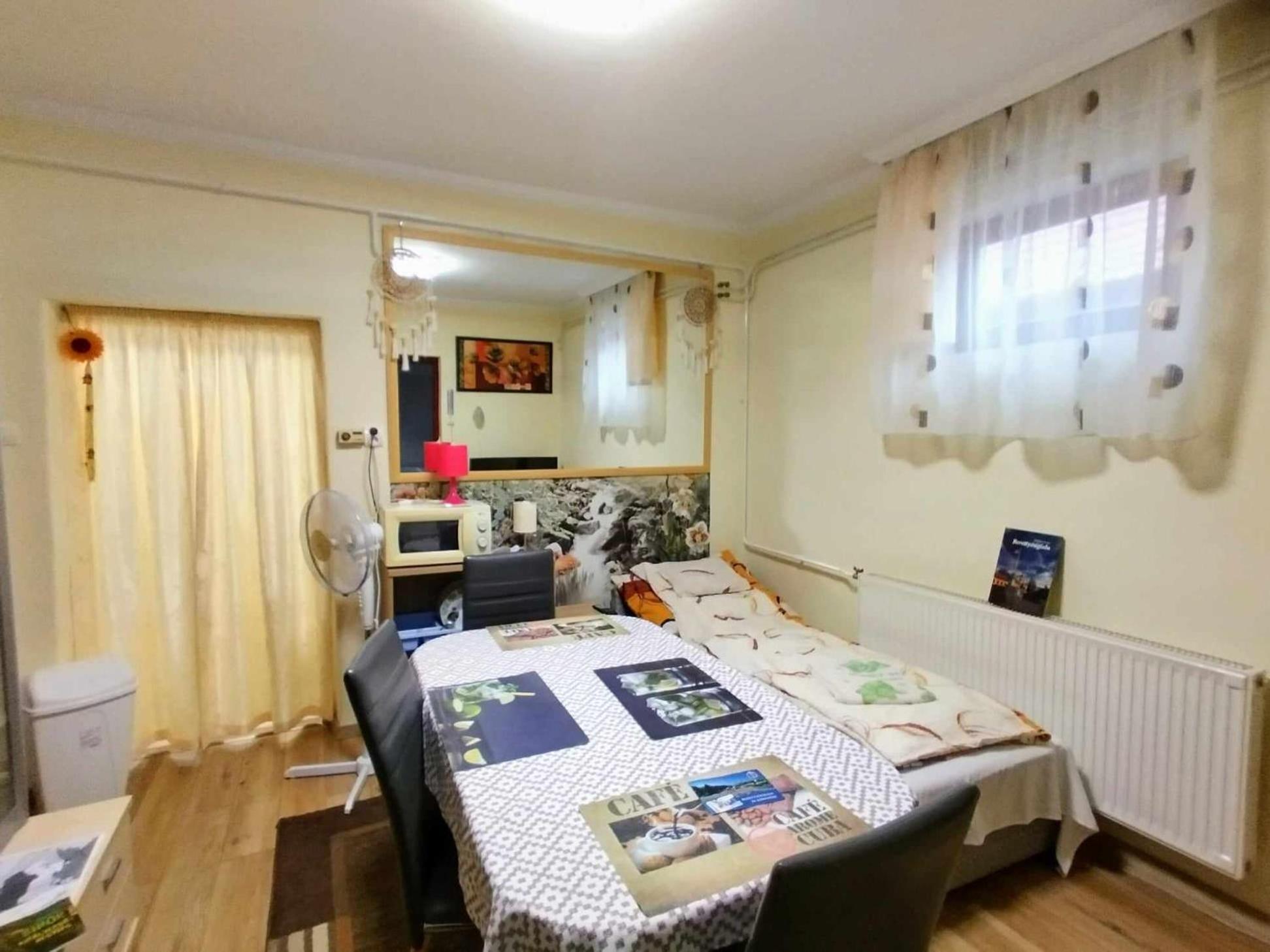 Bundik Vendeghaz Apartment Berettyoujfalu Luaran gambar