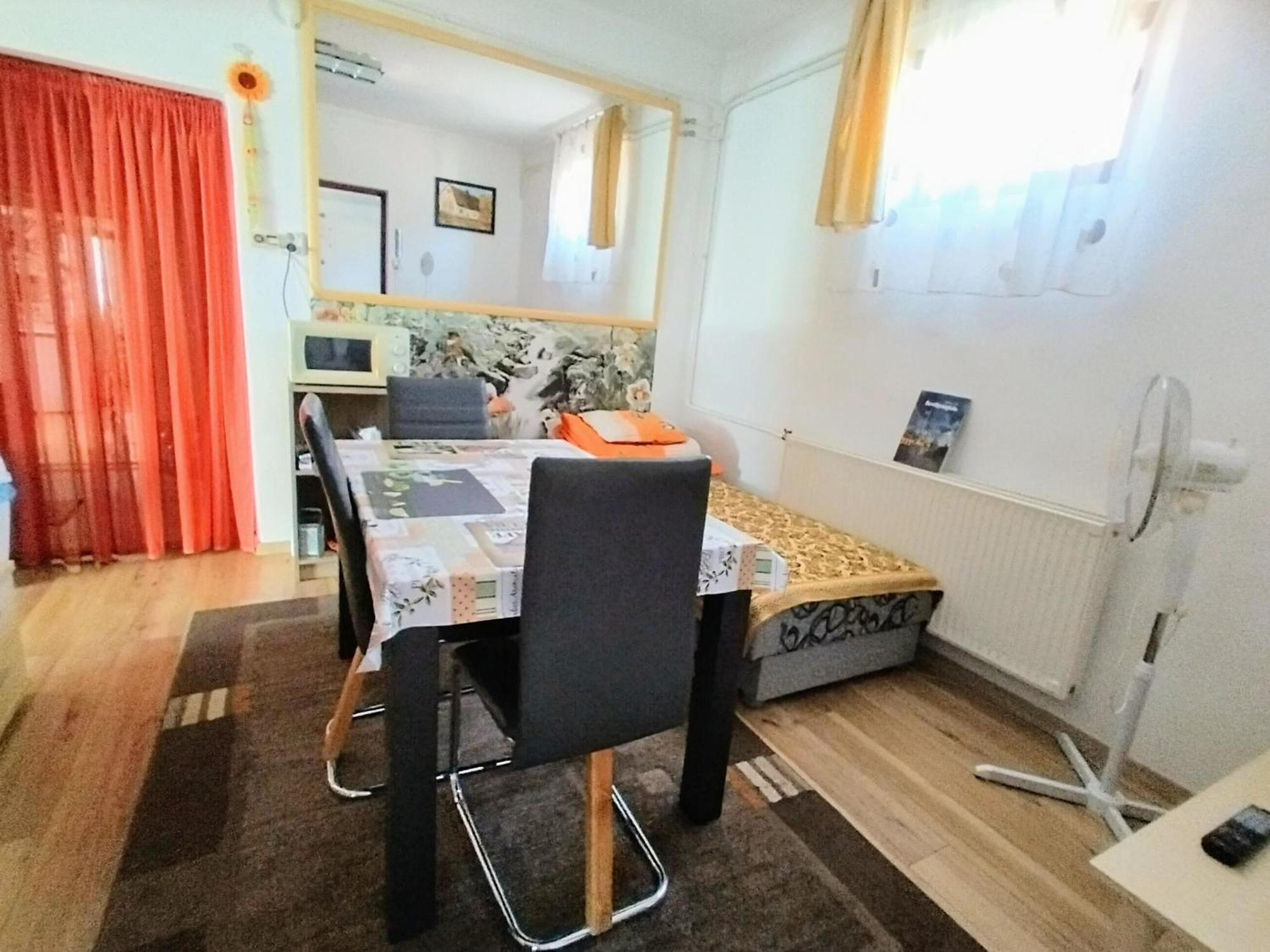 Bundik Vendeghaz Apartment Berettyoujfalu Luaran gambar